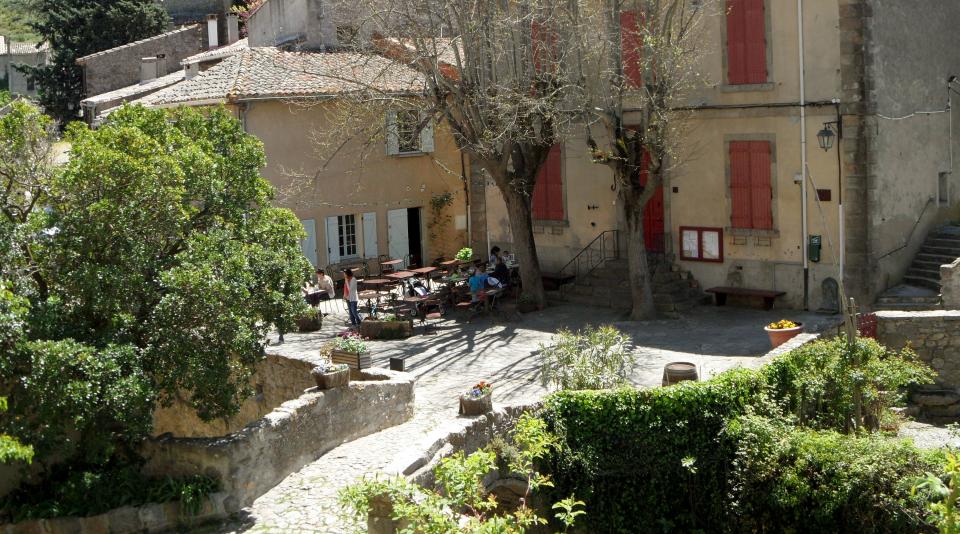 Taverne